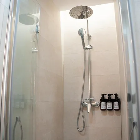 By Glodeko Homes * ולנסיה
